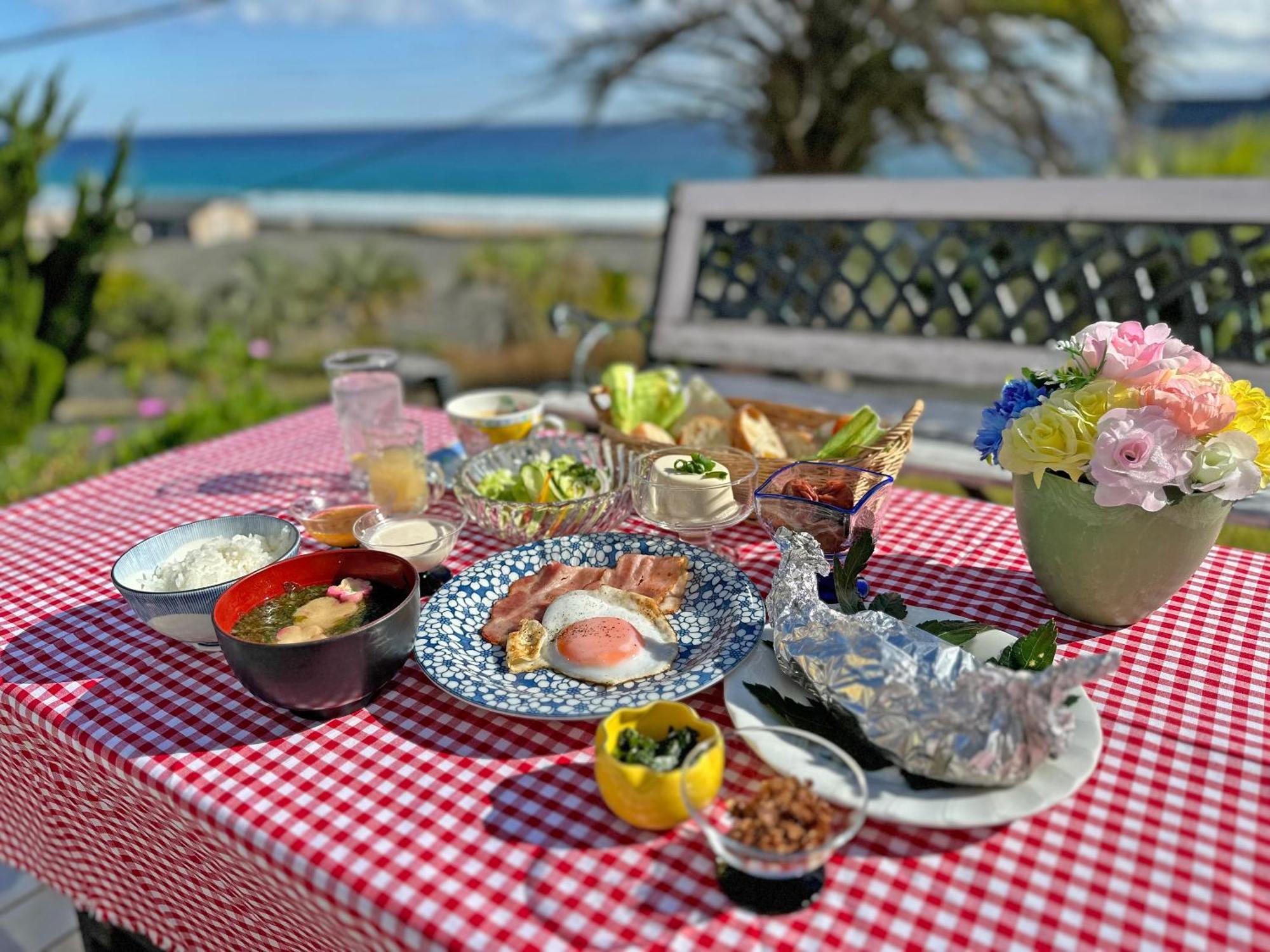 Hotel ペンション百万本のバラ "A Million Roses" à Shimoda  Extérieur photo